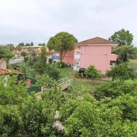 Rivulet Apartment